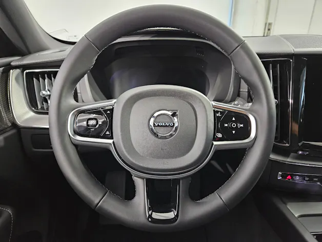 VOLVO XC60 2.0 T8 TE Black Edition e