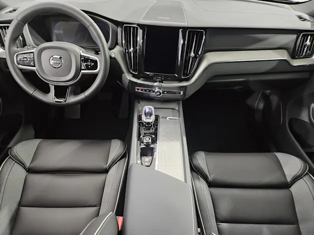 VOLVO XC60 2.0 T8 TE Black Edition e
