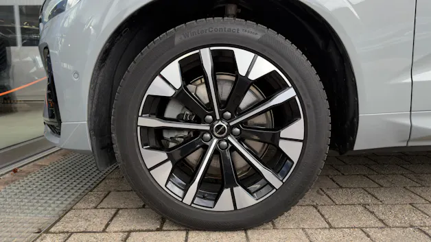 VOLVO XC60 2.0 T6 TE Ultra Dark eAWD