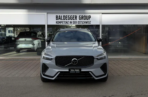 VOLVO XC60 2.0 T6 TE Ultra Dark eAWD