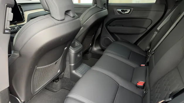 VOLVO XC60 2.0 T6 TE Ultra Dark eAWD