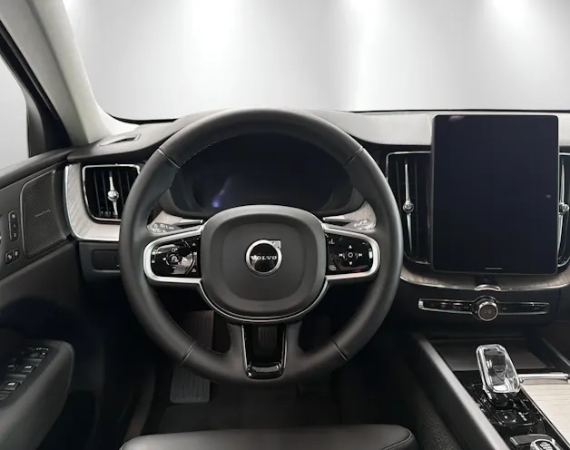 VOLVO XC60 2.0 T6 TE Ultra Dark eAWD