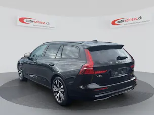VOLVO V60 B4 Benzin Mild Hybrid Plus Dark DCT