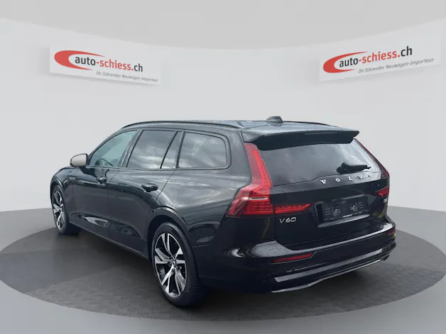 VOLVO V60 B4 Benzin Mild Hybrid Plus Dark DCT