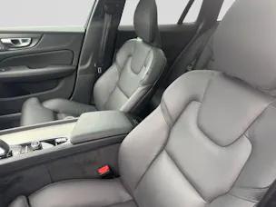 VOLVO V60 B4 Benzin Mild Hybrid Plus Dark DCT