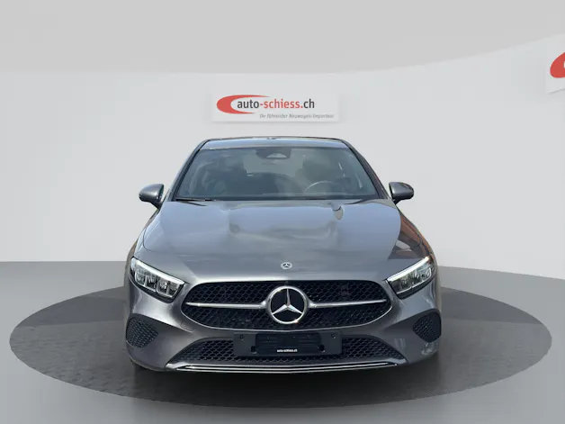 MERCEDES-BENZ A 180 d 8G-DCT Progressive