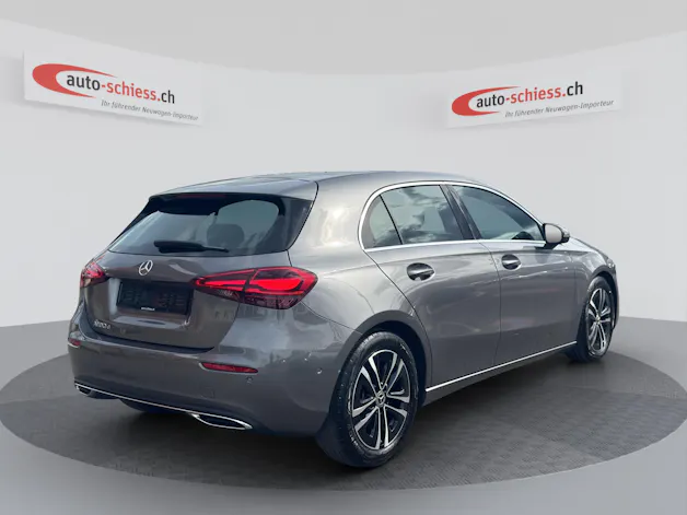 MERCEDES-BENZ A 180 d 8G-DCT Progressive