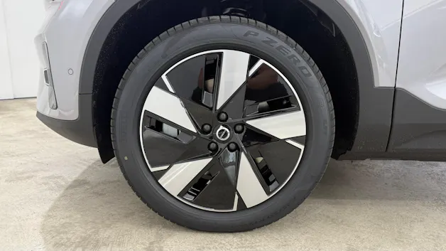 VOLVO EX40 Twin Ultra AWD