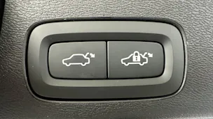 VOLVO XC60 2.0 T6 TE Ultra Dark eAWD