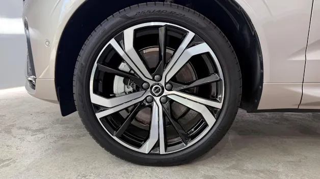 VOLVO XC60 2.0 T6 TE Ultra Dark eAWD
