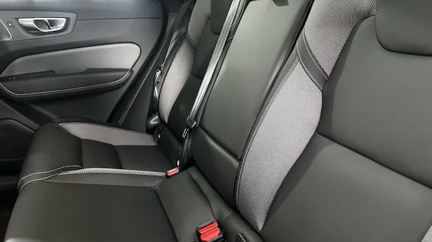 VOLVO XC60 2.0 T8 TE Ultra Dark eAWD