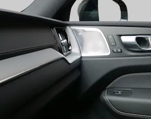 VOLVO XC60 2.0 T8 TE Ultra Dark eAWD
