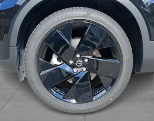 VOLVO XC40 2.0 B4 MH Ultra Dark