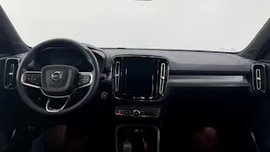 VOLVO XC40 2.0 B4 MH Ultra Dark