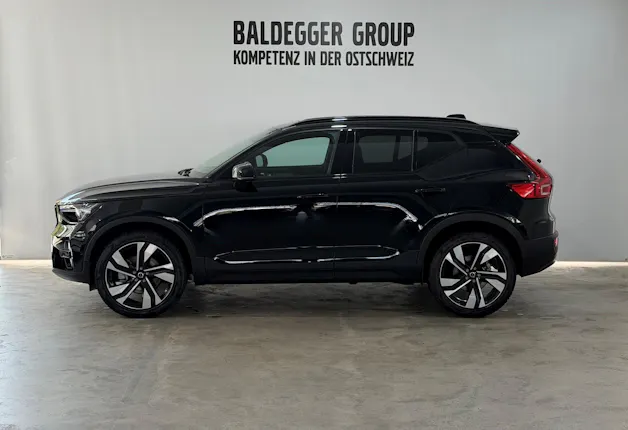 VOLVO XC40 2.0 B4 MH Ultra Dark