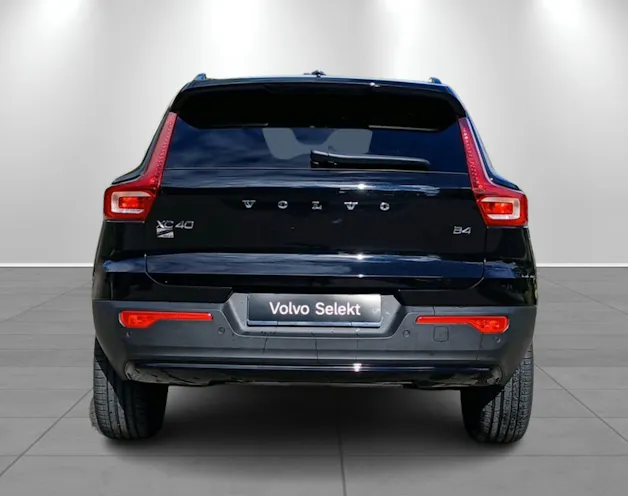 VOLVO XC40 2.0 B4 MH Ultra Dark