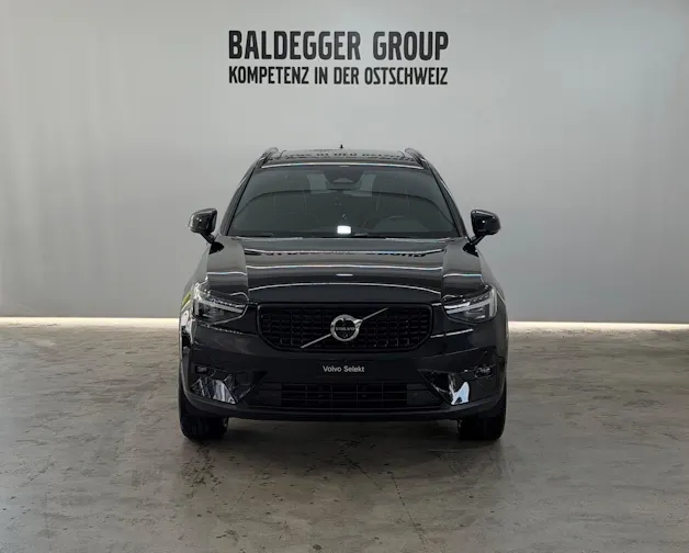 VOLVO XC40 2.0 B4 MH Ultra Dark