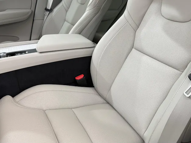 VOLVO XC60 2.0 T6 TE Ultra Bright eA