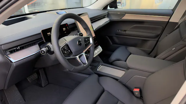 VOLVO ES90 Plus