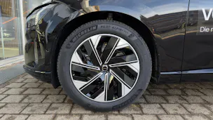 VOLVO ES90 Plus