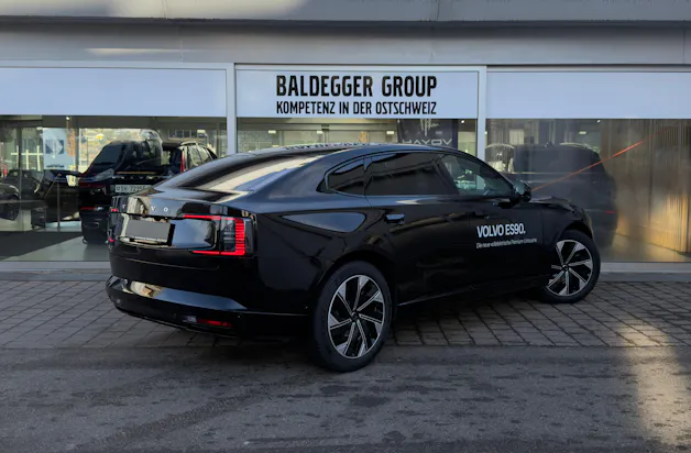VOLVO ES90 Plus