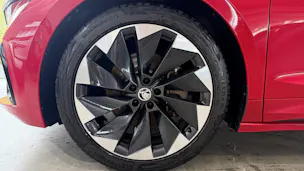 SKODA Enyaq iV 80x SportLine