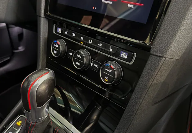 VW Golf 2.0 TSI GTI TCR DSG