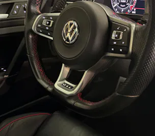 VW Golf 2.0 TSI GTI TCR DSG