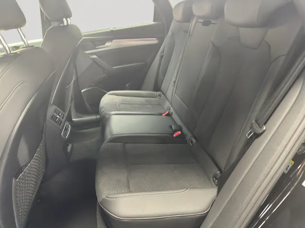 AUDI Q5 40 TDI S-line quattro S-tronic S-Line