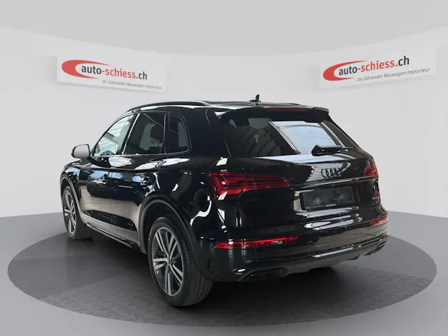 AUDI Q5 40 TDI S-line quattro S-tronic S-Line