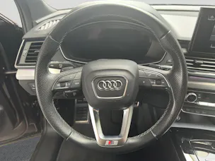 AUDI Q5 40 TDI S-line quattro S-tronic S-Line