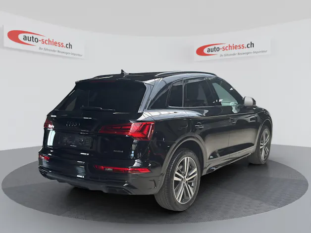 AUDI Q5 40 TDI S-line quattro S-tronic S-Line