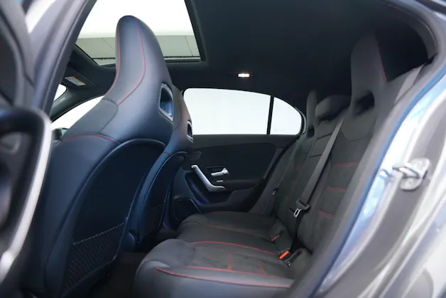 MERCEDES-BENZ A 220 4Matic 8G-DCT *CH-Fahrzeug*