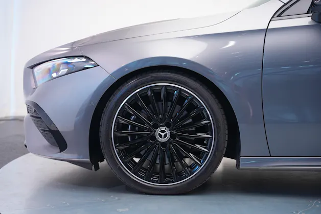 MERCEDES-BENZ A 220 4Matic 8G-DCT *CH-Fahrzeug*