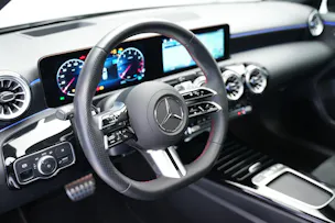 MERCEDES-BENZ A 220 4Matic 8G-DCT *CH-Fahrzeug*