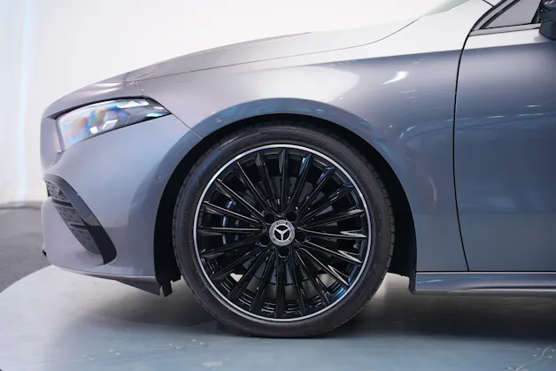 MERCEDES-BENZ A 220 4Matic 8G-DCT *CH-Fahrzeug*