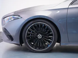 MERCEDES-BENZ A 220 4Matic 8G-DCT *CH-Fahrzeug*
