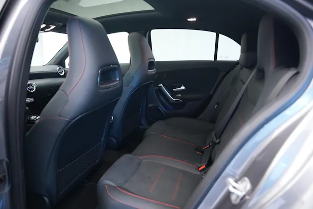 MERCEDES-BENZ A 220 4Matic 8G-DCT *CH-Fahrzeug*