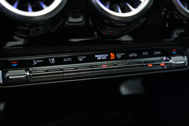 MERCEDES-BENZ A 220 4Matic 8G-DCT *CH-Fahrzeug*