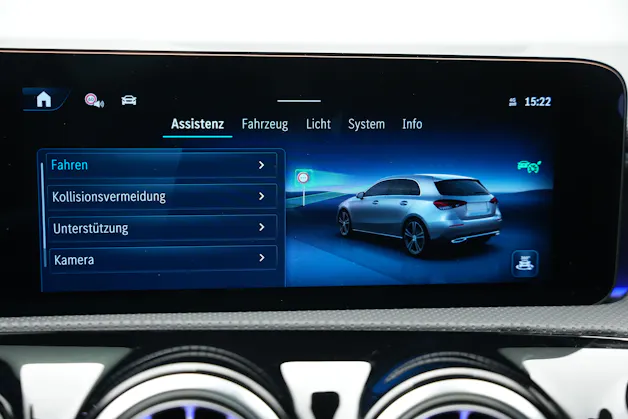 MERCEDES-BENZ A 220 4Matic 8G-DCT *CH-Fahrzeug*