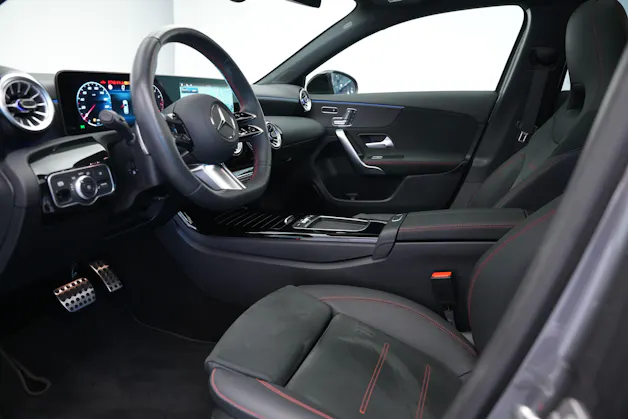 MERCEDES-BENZ A 220 4Matic 8G-DCT *CH-Fahrzeug*