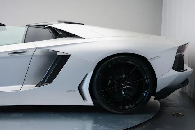 Lamborghini Aventador LP700-4 Roadster E-Gear *Unikat* *Novitec* *Mattlackierung*