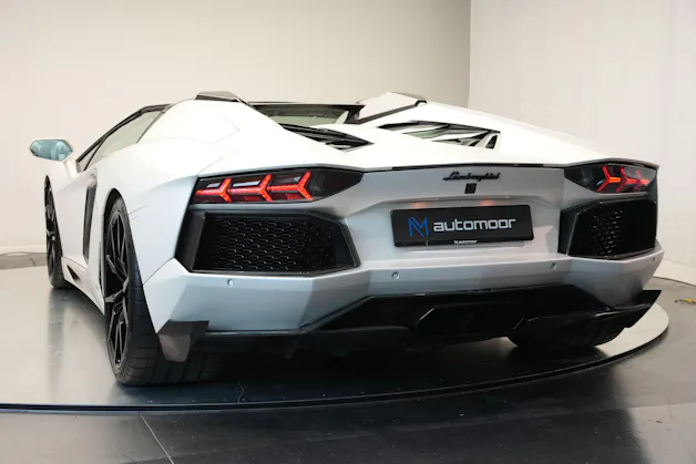 Lamborghini Aventador LP700-4 Roadster E-Gear *Unikat* *Novitec* *Mattlackierung*
