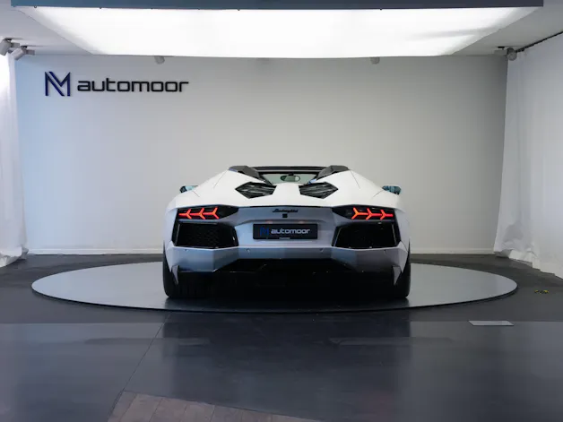 Lamborghini Aventador LP700-4 Roadster E-Gear *Unikat* *Novitec* *Mattlackierung*