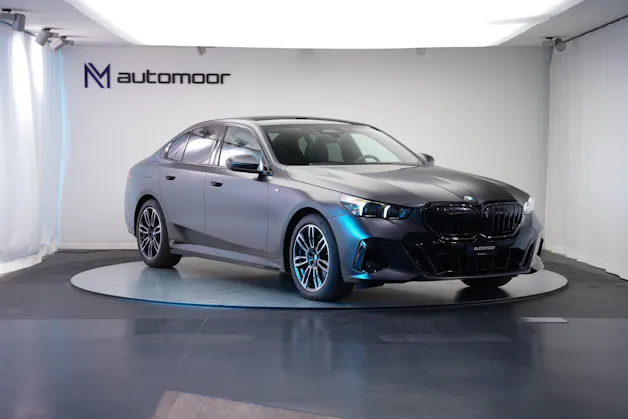 BMW 540d xDrive 48V M Sport Pro Steptronic *Frozen Deep Grey* *Iconic Glow* *Shadow Line* *Carbon*