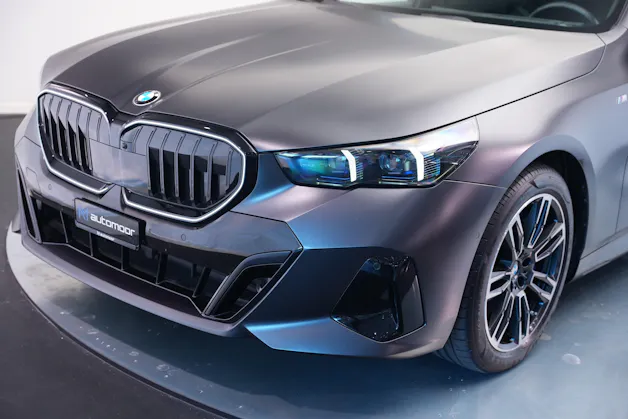 BMW 540d xDrive 48V M Sport Pro Steptronic *Frozen Deep Grey* *Iconic Glow* *Shadow Line* *Carbon*
