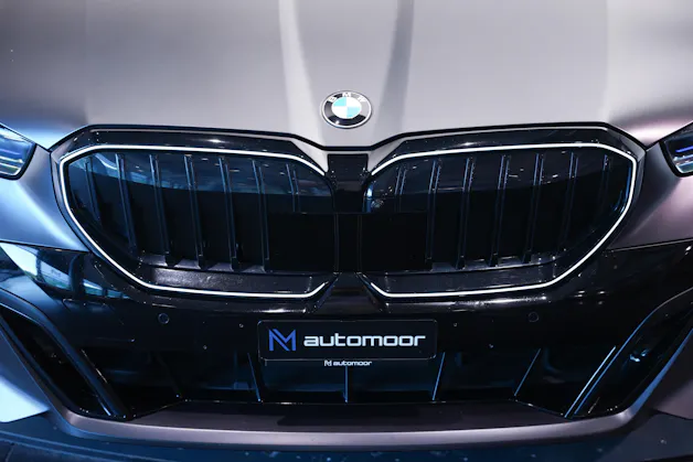 BMW 540d xDrive 48V M Sport Pro Steptronic *Frozen Deep Grey* *Iconic Glow* *Shadow Line* *Carbon*