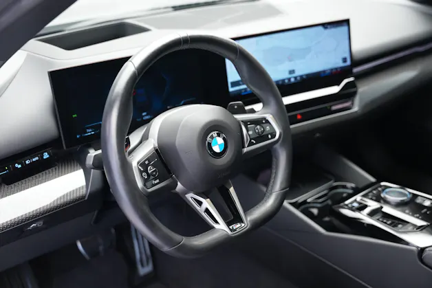 BMW 540d xDrive 48V M Sport Pro Steptronic *Frozen Deep Grey* *Iconic Glow* *Shadow Line* *Carbon*