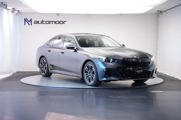 BMW 540d xDrive 48V M Sport Pro Steptronic *Frozen Deep Grey* *Iconic Glow* *Shadow Line* *Carbon*