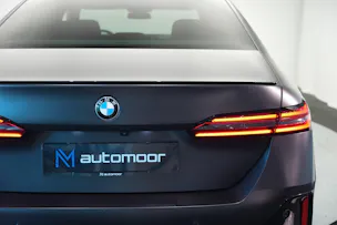 BMW 540d xDrive 48V M Sport Pro Steptronic *Frozen Deep Grey* *Iconic Glow* *Shadow Line* *Carbon*
